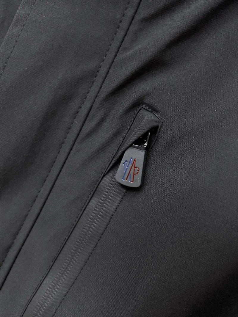MultiPurpose Moncler Outwear 140217