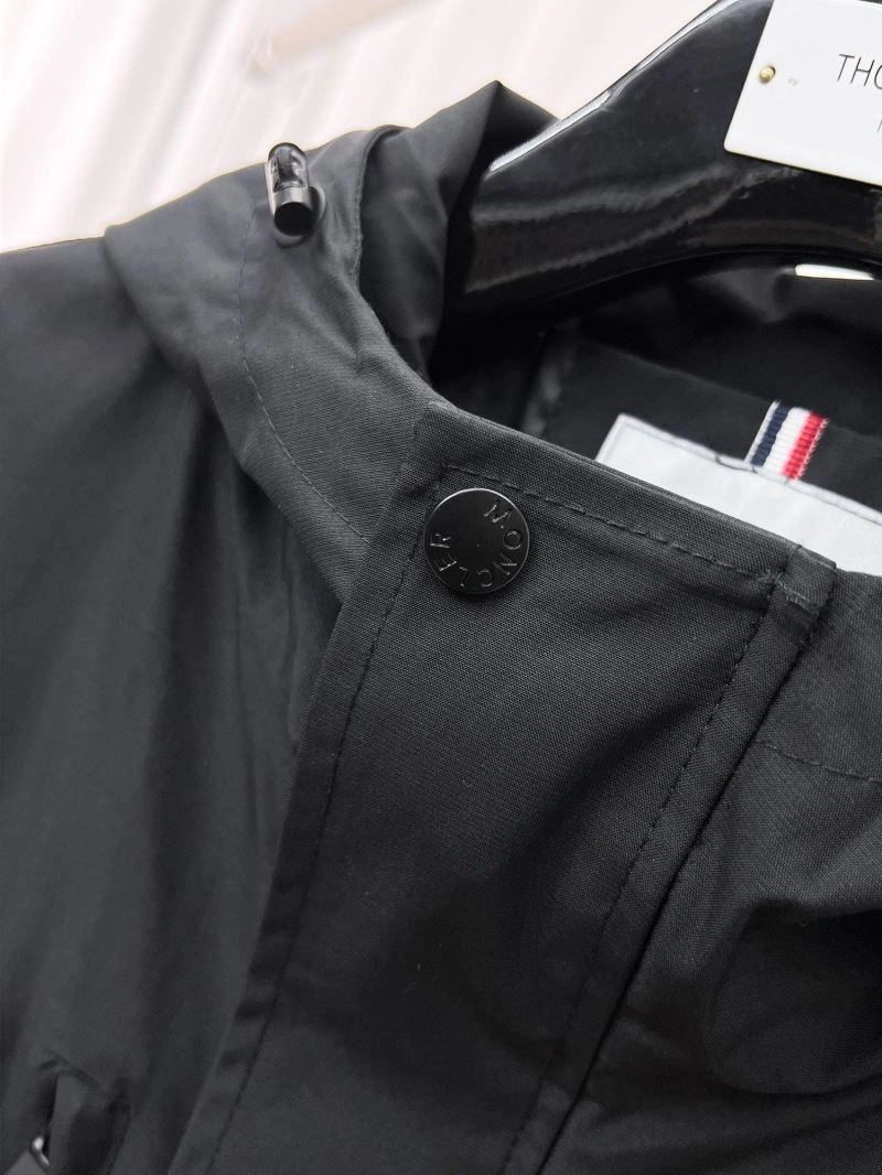 MultiPurpose Moncler Outwear 140217