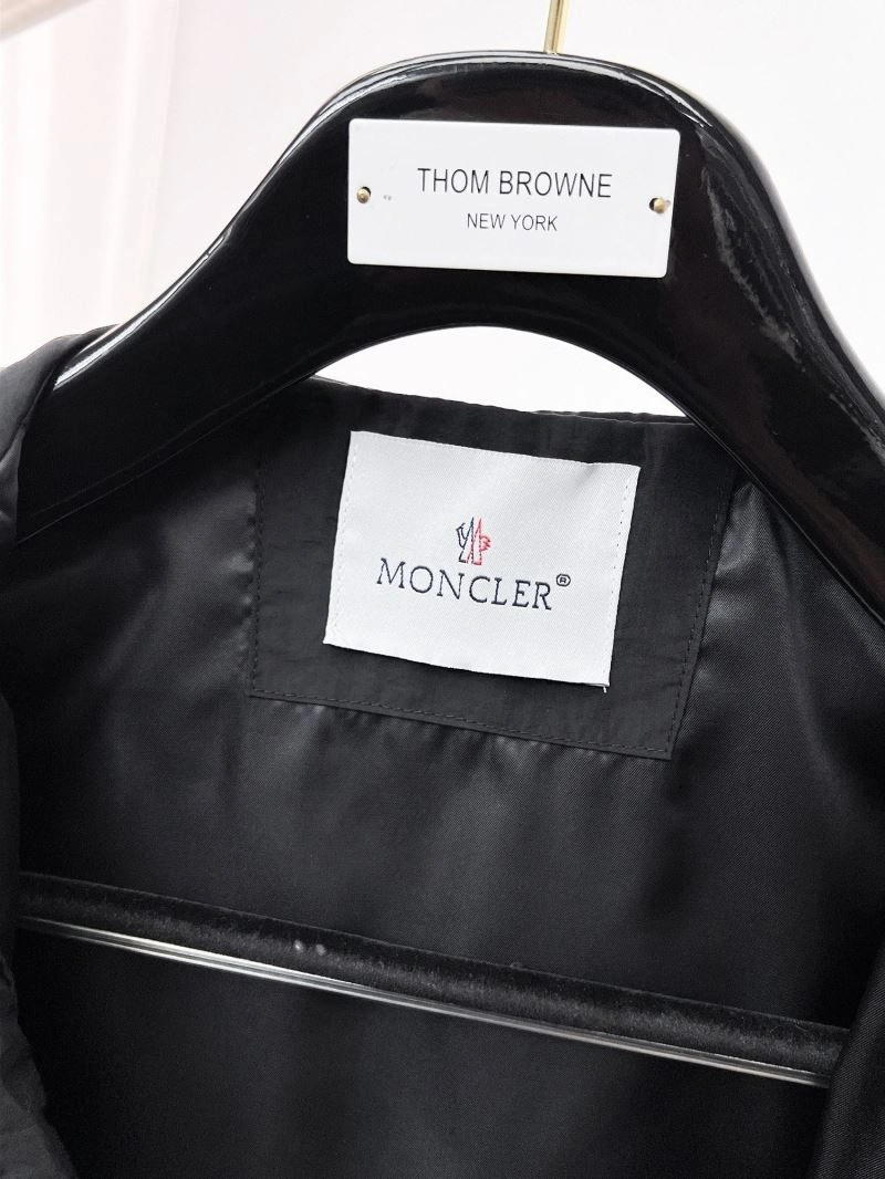 Reliable Moncler Outwear 140220