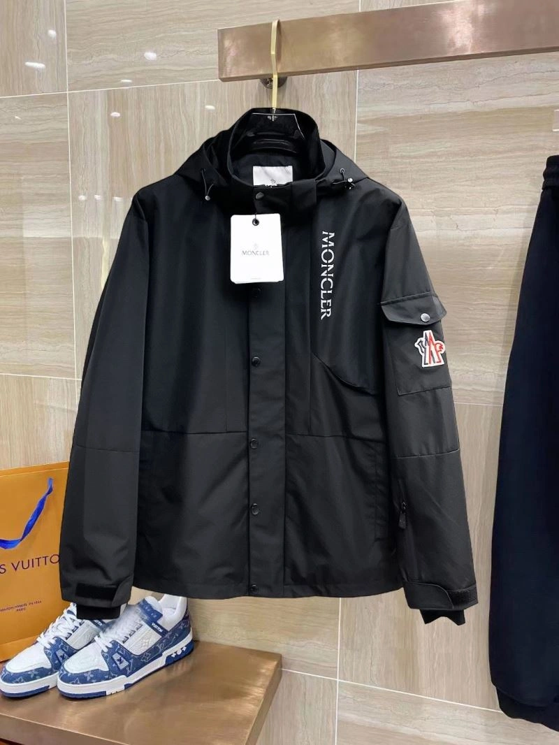 Seasonal Moncler Outwear 140213
