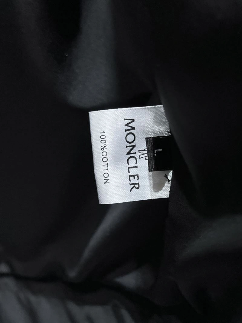 Seasonal Moncler Outwear 140213