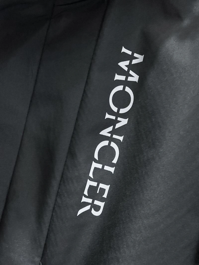 Seasonal Moncler Outwear 140213
