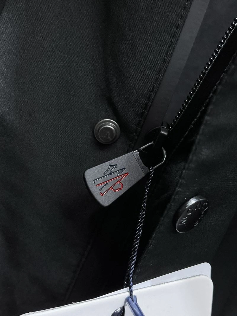 Seasonal Moncler Outwear 140213