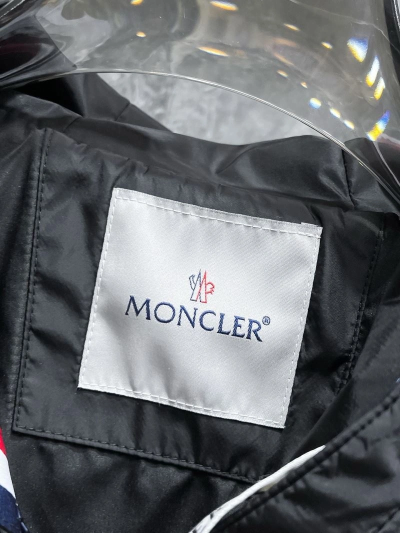 Moncler Outwear Modern 140204