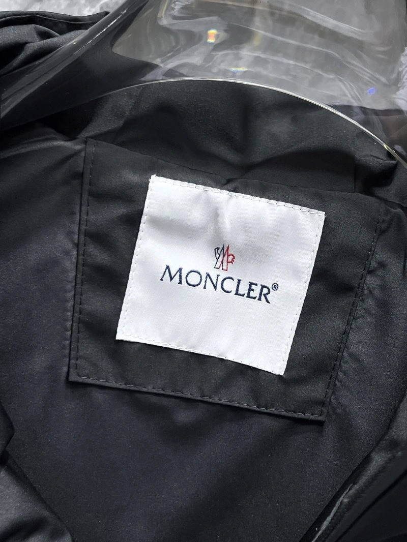 Moncler Outwear Tailored 140212