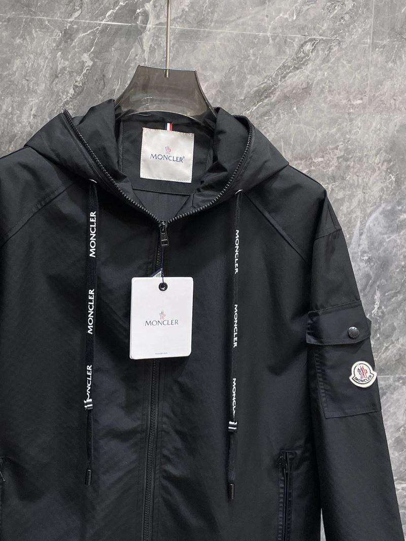 Moncler Outwear TravelReady 140225