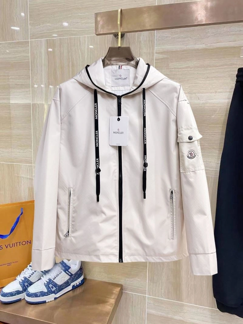 Moncler Outwear Durable 140214