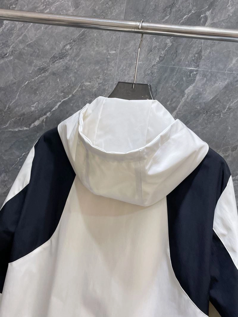 Trendy Moncler Outwear 140215