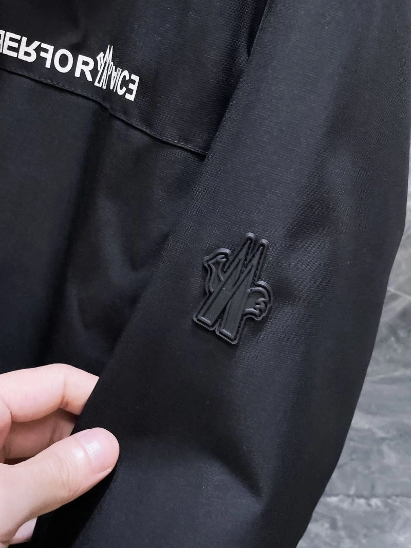 Moncler Outwear MultiPurpose 140193