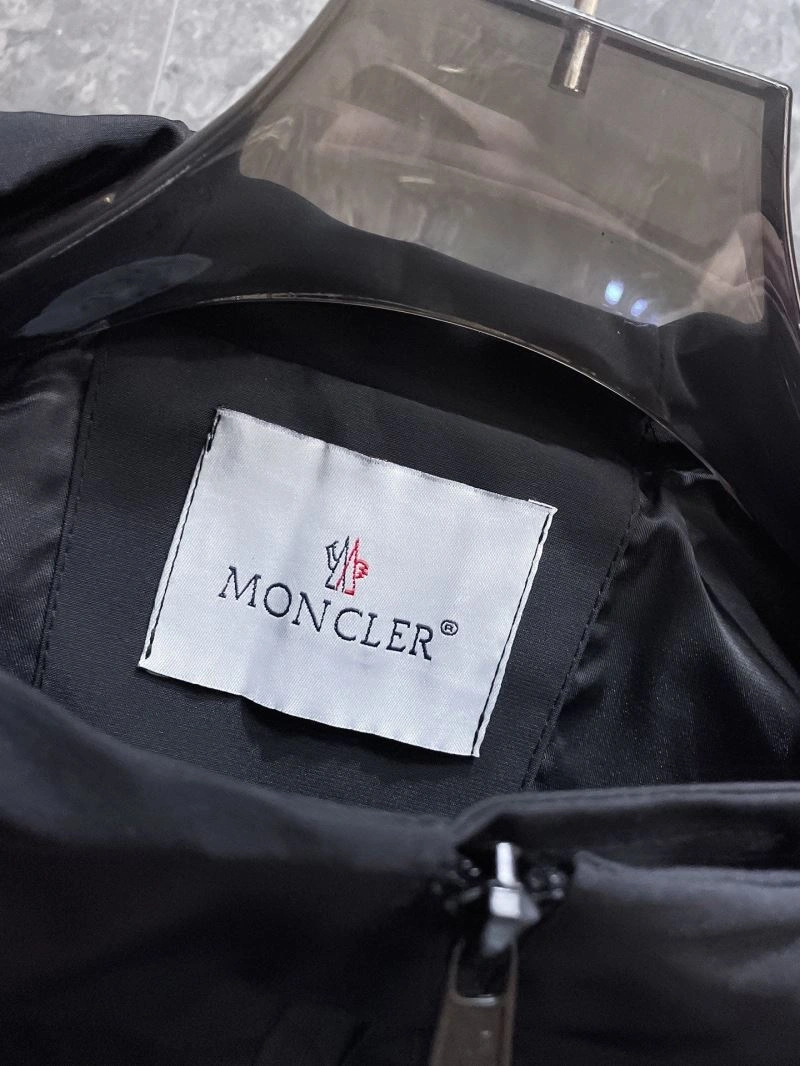 Moncler Outwear MultiPurpose 140193