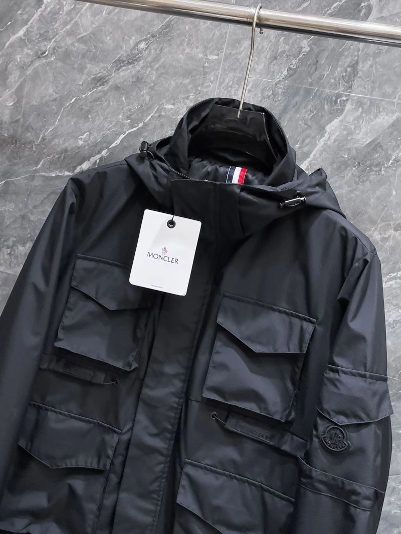 Effortless Moncler Outwear 140201