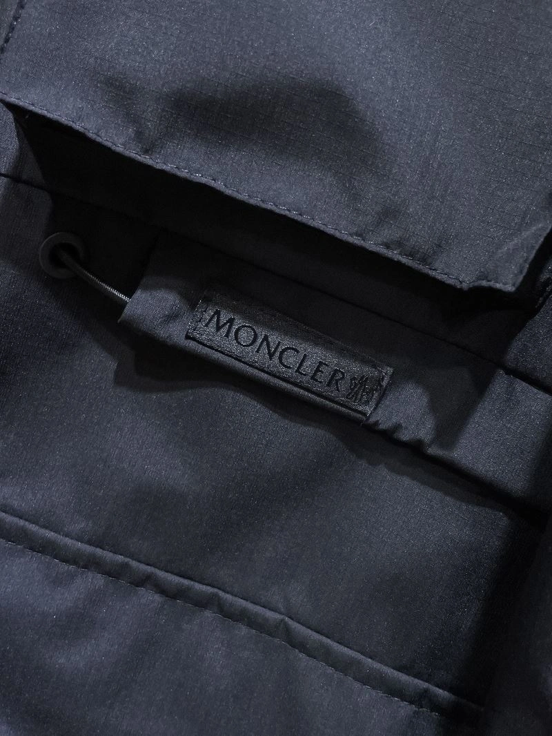 Effortless Moncler Outwear 140201