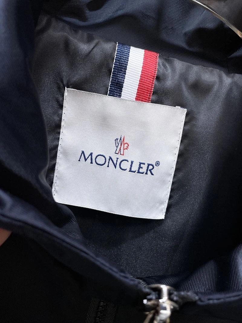 Fashionable Moncler Outwear 140196