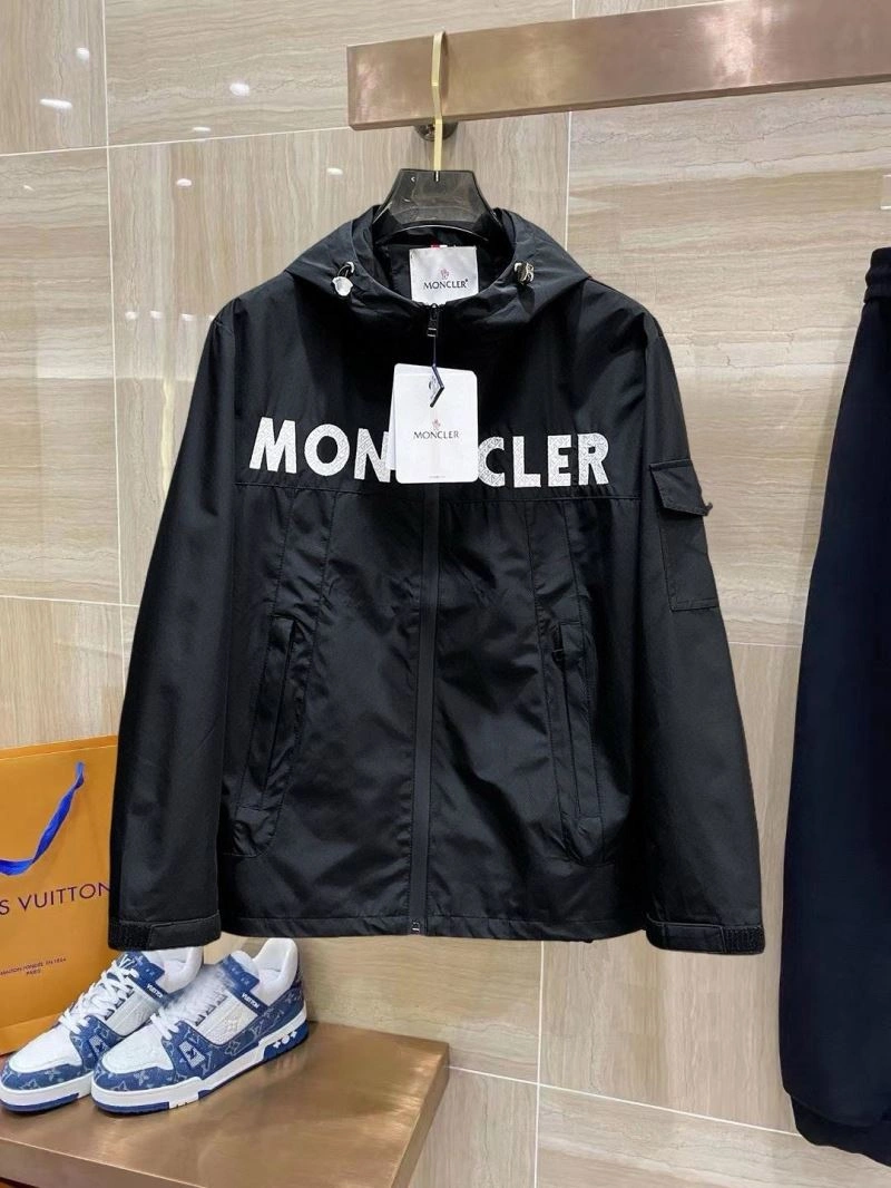 EasyCare Moncler Outwear 140200