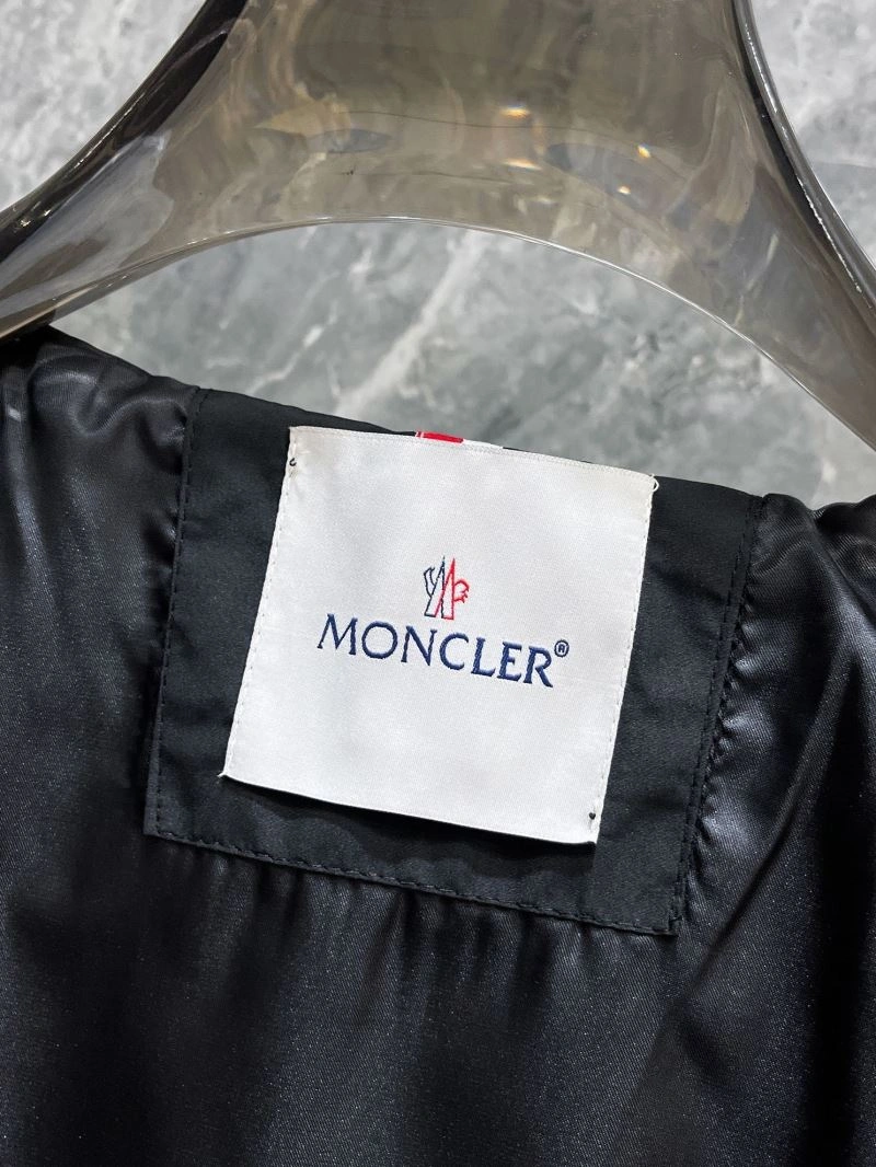 EasyCare Moncler Outwear 140200