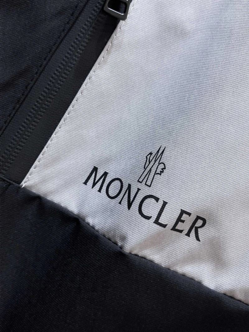 Moncler Outwear Thermal 140198