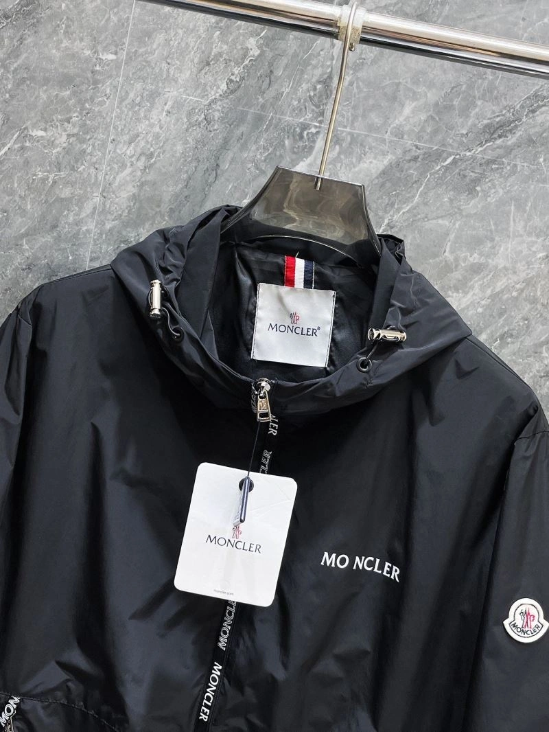 Moncler Outwear Contemporary 140206