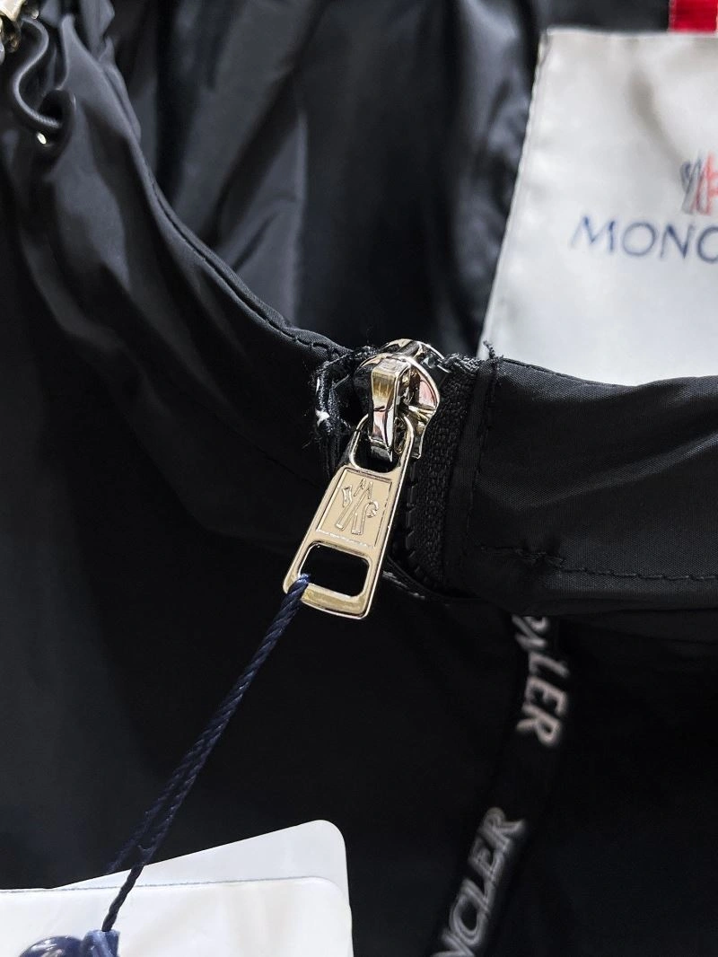 Moncler Outwear Contemporary 140206