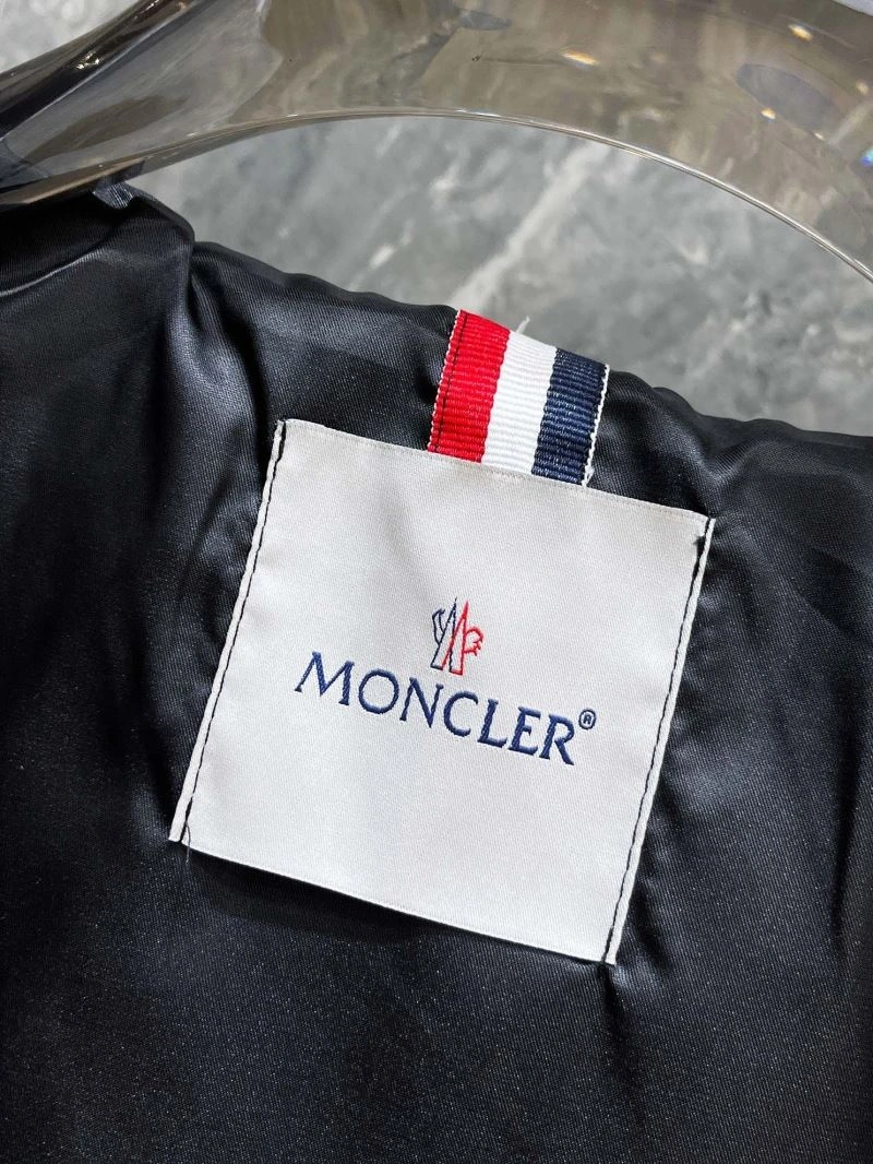 Moncler Outwear Contemporary 140206