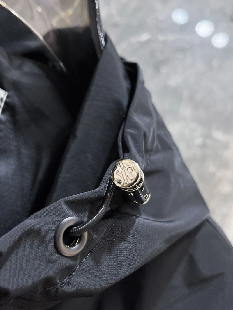 Moncler Outwear Contemporary 140206