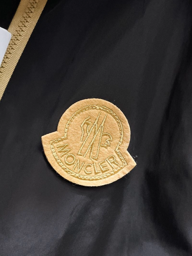 Moncler Outwear Effortless 140195