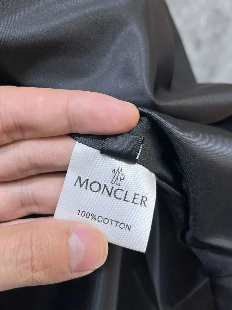 DailyWear Moncler Outwear 140191
