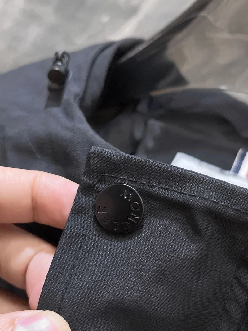 DailyWear Moncler Outwear 140191