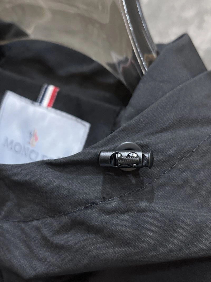 DailyWear Moncler Outwear 140191