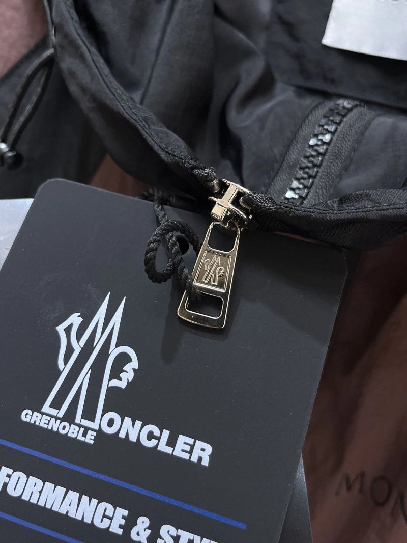 WeatherProof Moncler Outwear 140194