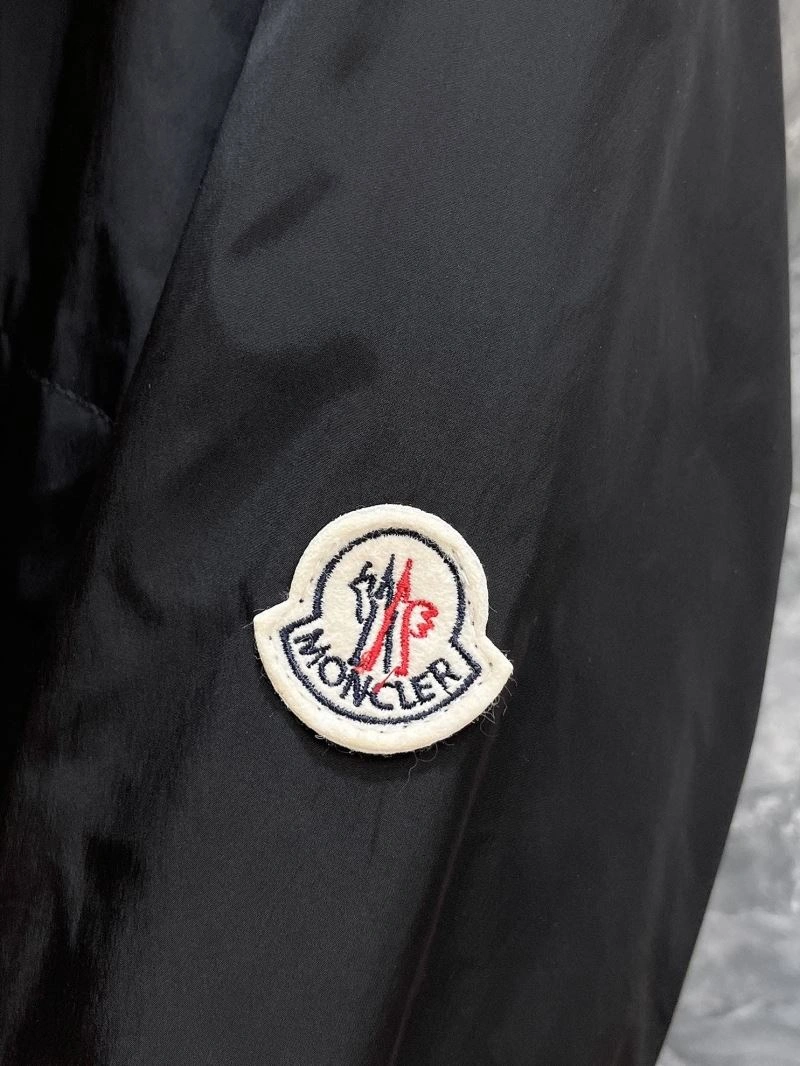 Moncler Outwear Comfortable 140190