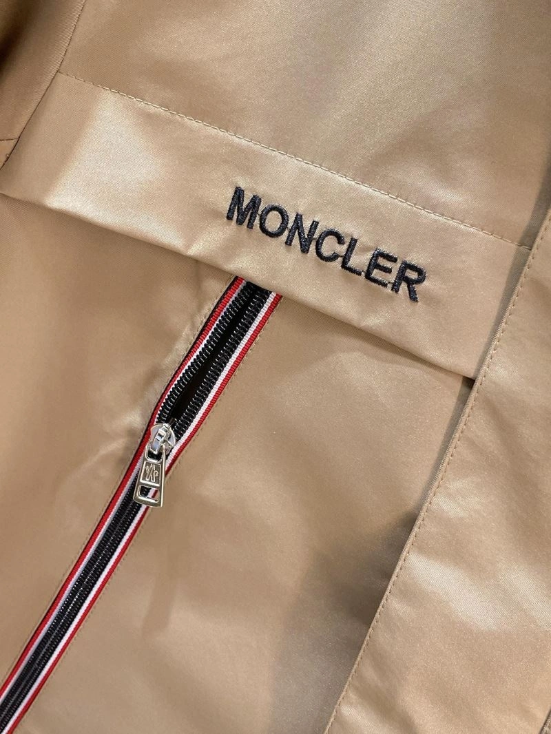 WrinkleFree Moncler Outwear 140188
