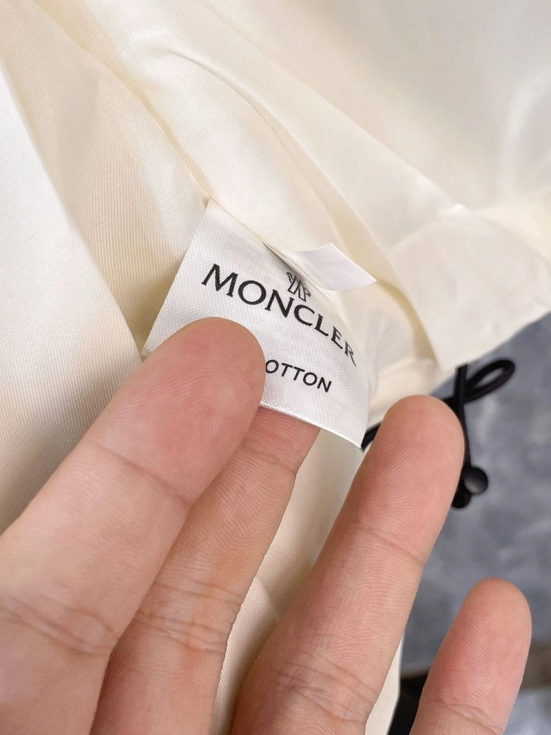 Moncler Outwear Trendy 140192