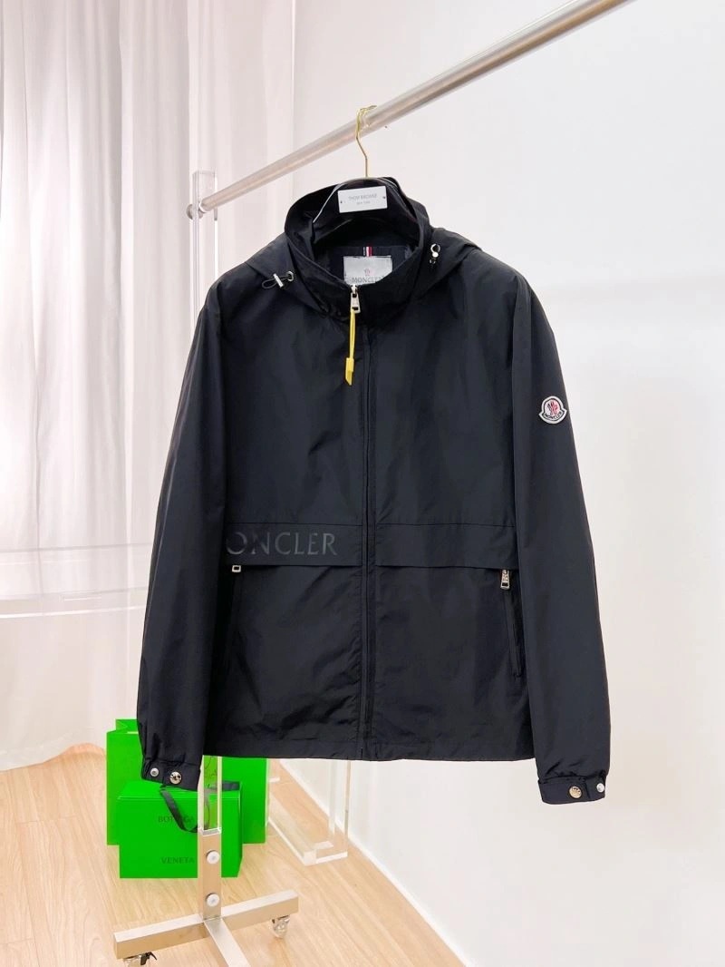 Moncler Outwear Thermal 140189