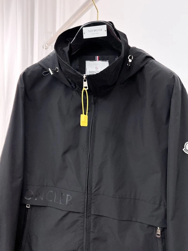 Moncler Outwear Thermal 140189