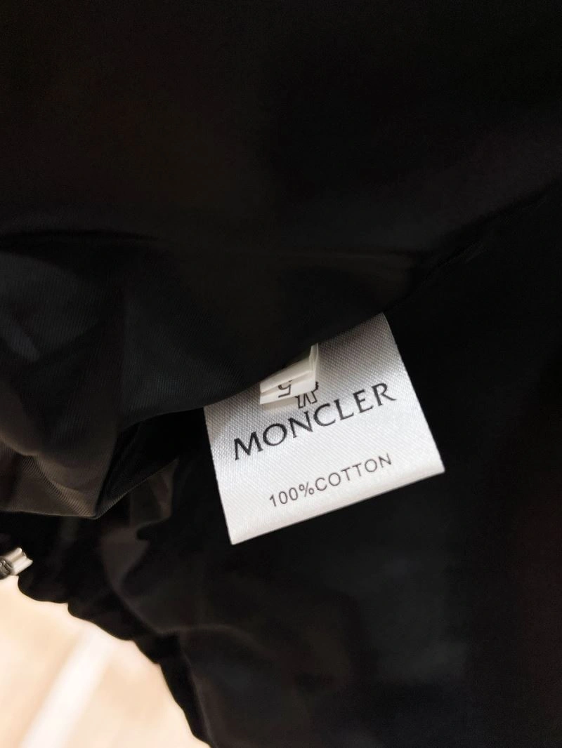 TimelessDesign Moncler Outwear 140185