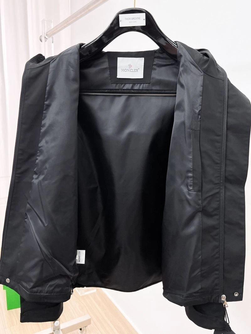 TimelessDesign Moncler Outwear 140185