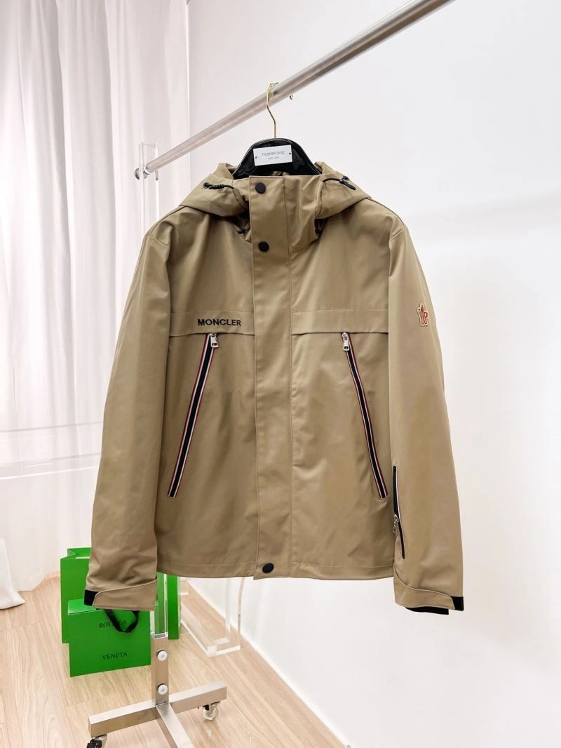 Thermal Moncler Outwear 140187