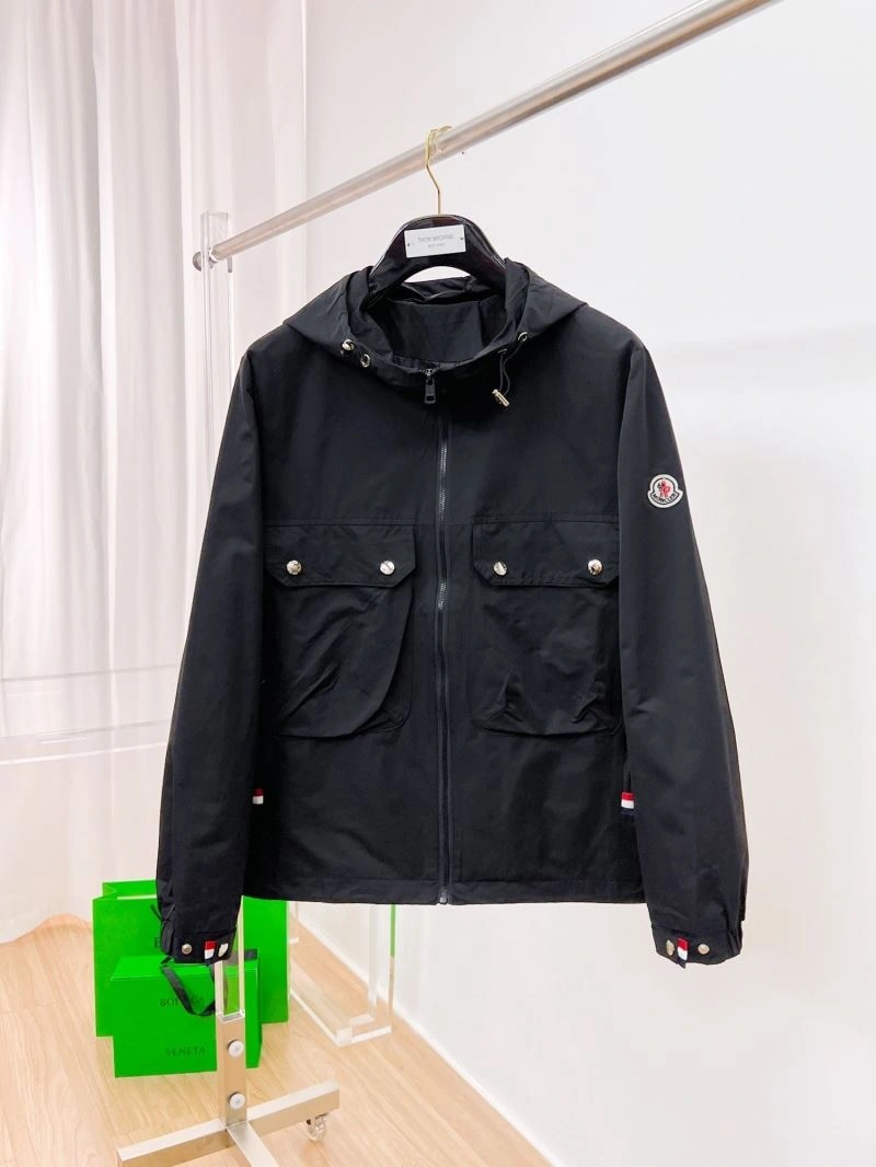 Moncler Outwear Modern 140186