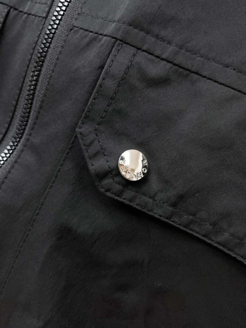 Moncler Outwear Modern 140186
