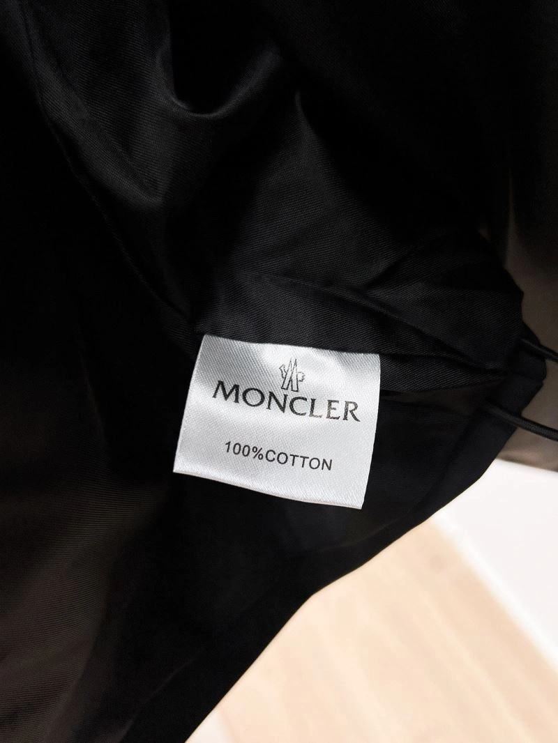 SunProtective Moncler Outwear 140184