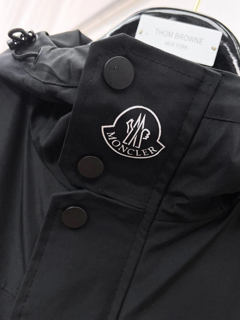 SunProtective Moncler Outwear 140184