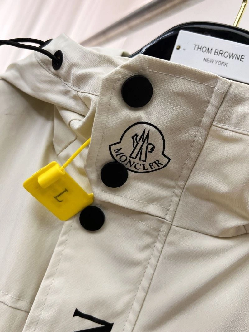 EasyMatch Moncler Outwear 140182