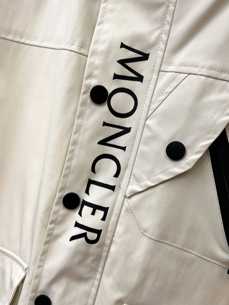 EasyMatch Moncler Outwear 140182
