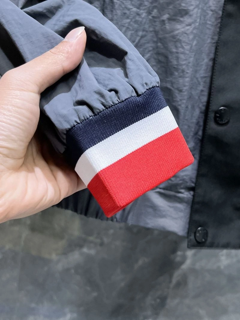 Cozy Moncler Outwear 140181