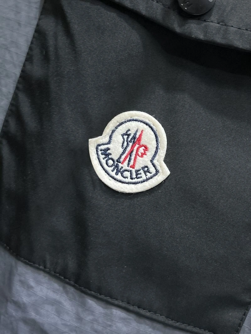 Cozy Moncler Outwear 140181