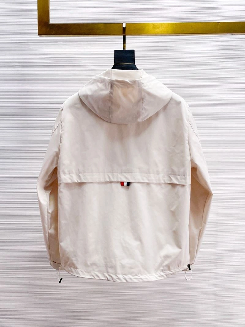 Modern Moncler Outwear 140179