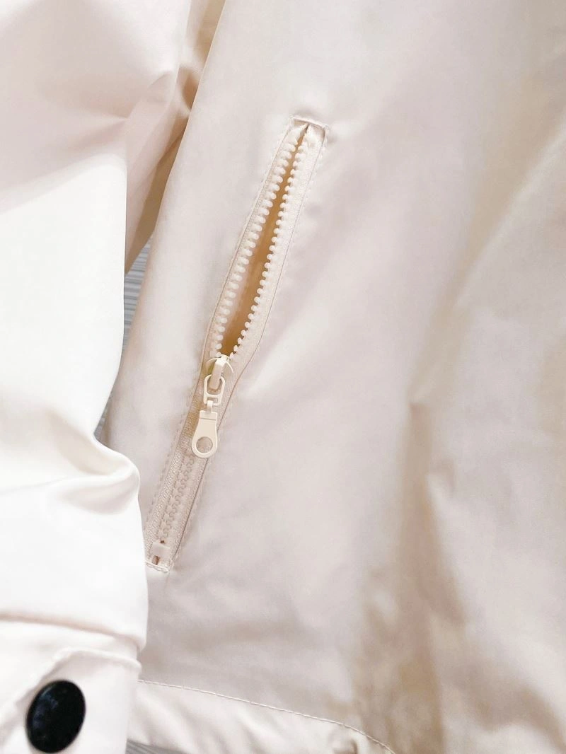 Modern Moncler Outwear 140179