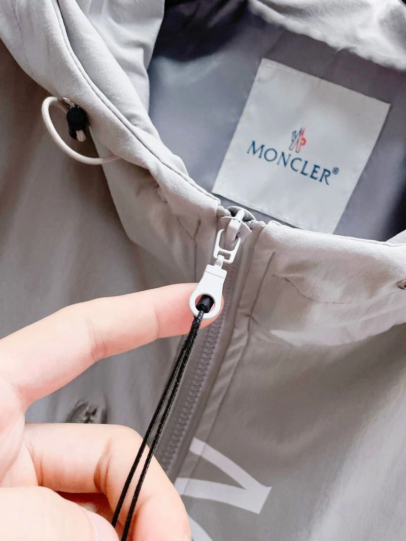 Moncler Outwear Packable 140180