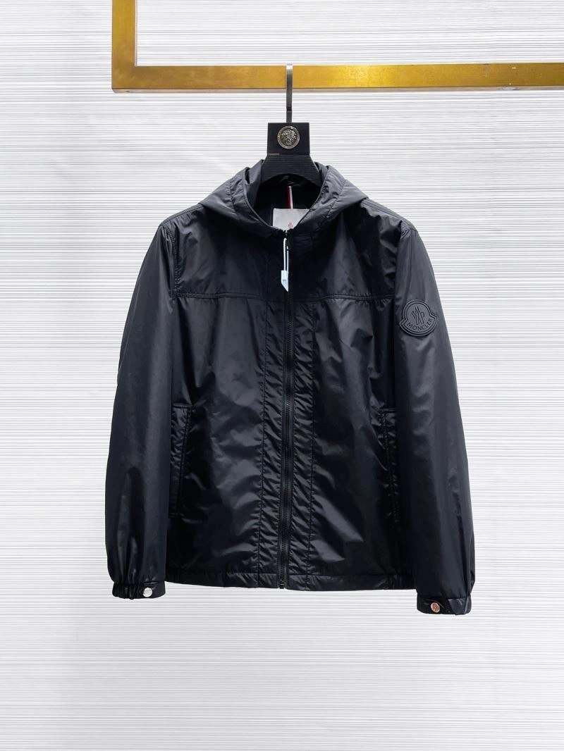 Moncler Outwear MultiPurpose 140173