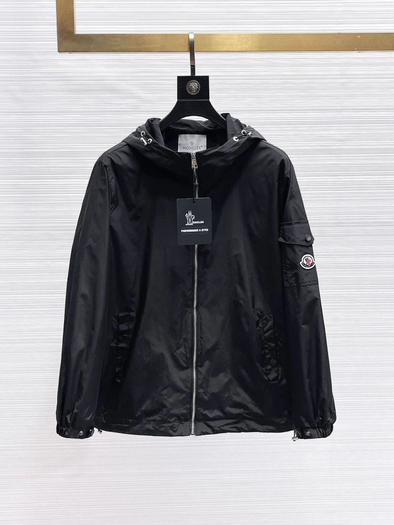 FreshLook Moncler Outwear 140157